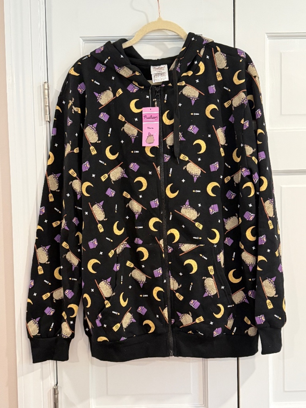 Pusheen Halloween Zip Up Hoodie size L NWT